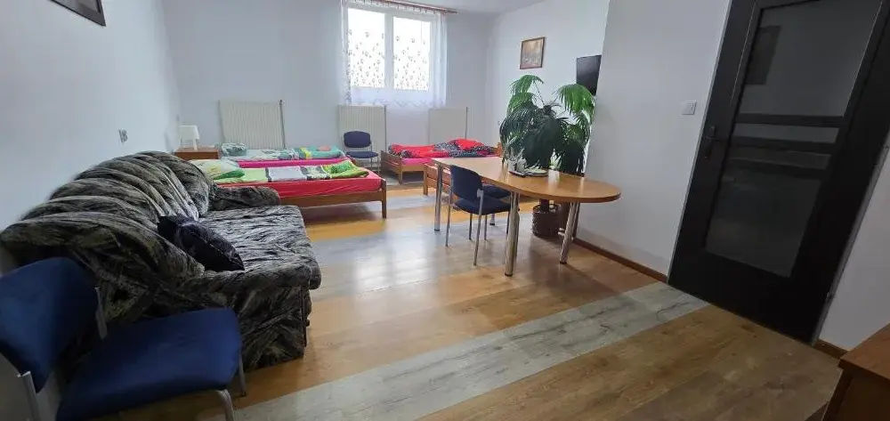 Tanie noclegi w dworku we Wrocławiu – komfort i wygoda w zasięgu ręki