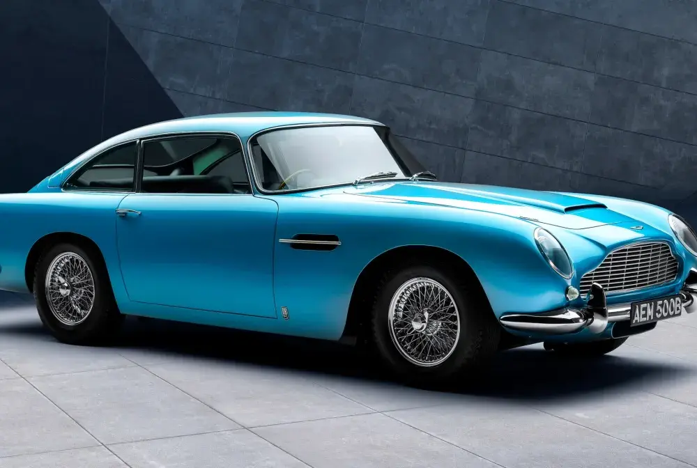 Aston Martin DB5 - Dlaczego ta ikona wciąż zachwyca i ile kosztuje?