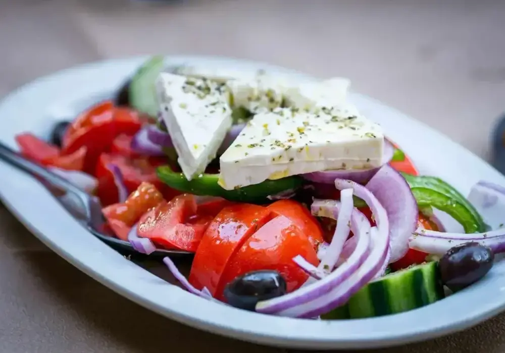 Feta - Jak wybrać, używać i przechowywać. Sekrety smaku!