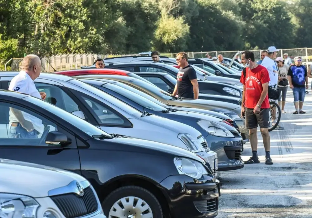 Czy giełda samochodowa jest czynna w niedziele? Sprawdź godziny otwarcia