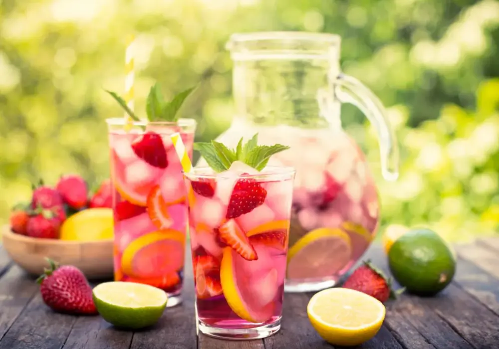 Limonada z werbeny: orzeźwiająca, zdrowa i bez cukru