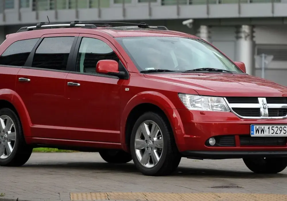 Dodge Journey opinie - Czy warto kupić? Analiza silników