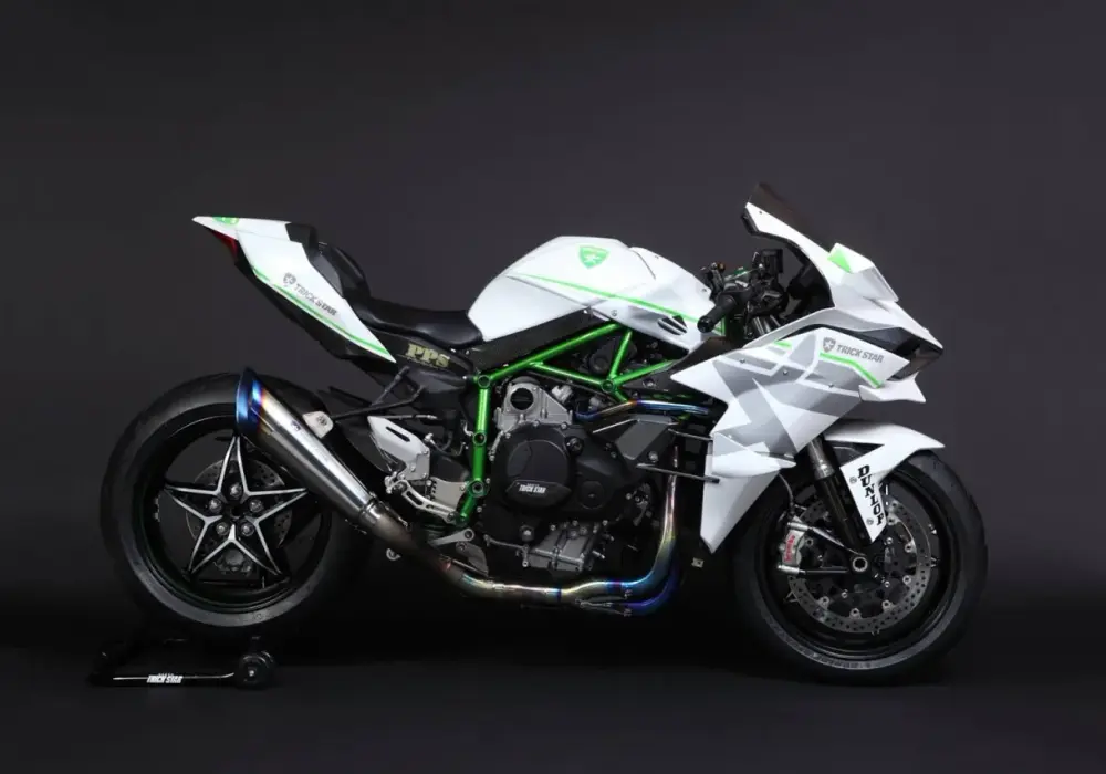 Kawasaki Ninja H2R - ile koni ma naprawdę?