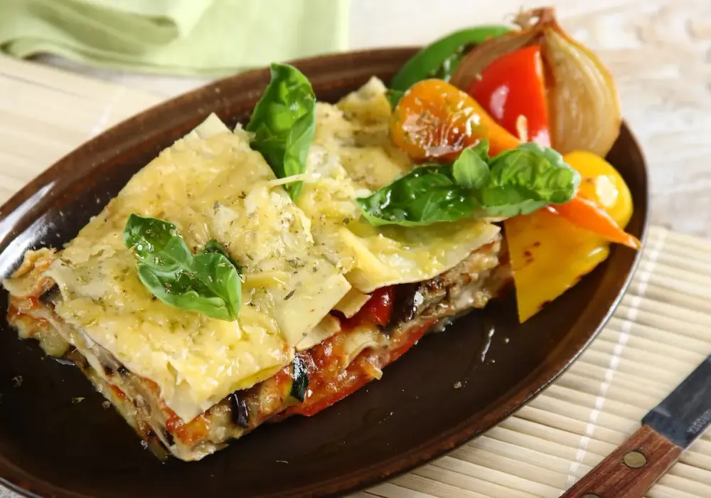 Lasagne idealna - przepis na zwartą, soczystą zapiekankę