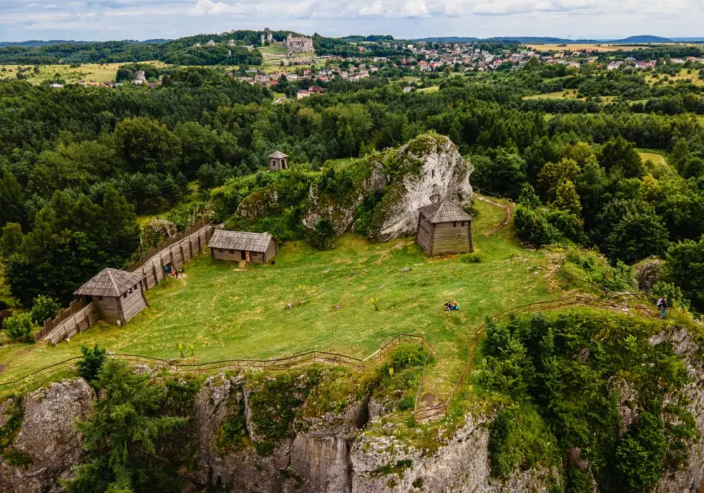 Gród na Górze Birów: Czy warto? Historia, praktyka, widoki!