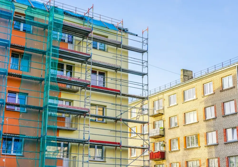 Balkon we wspólnocie - Kto płaci za remont? Sprawdź!