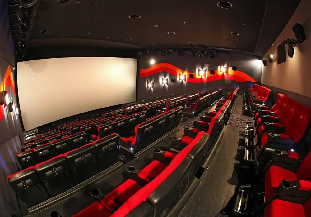 Praca w Cinema City - Ile zarobisz i czy to dla studenta?