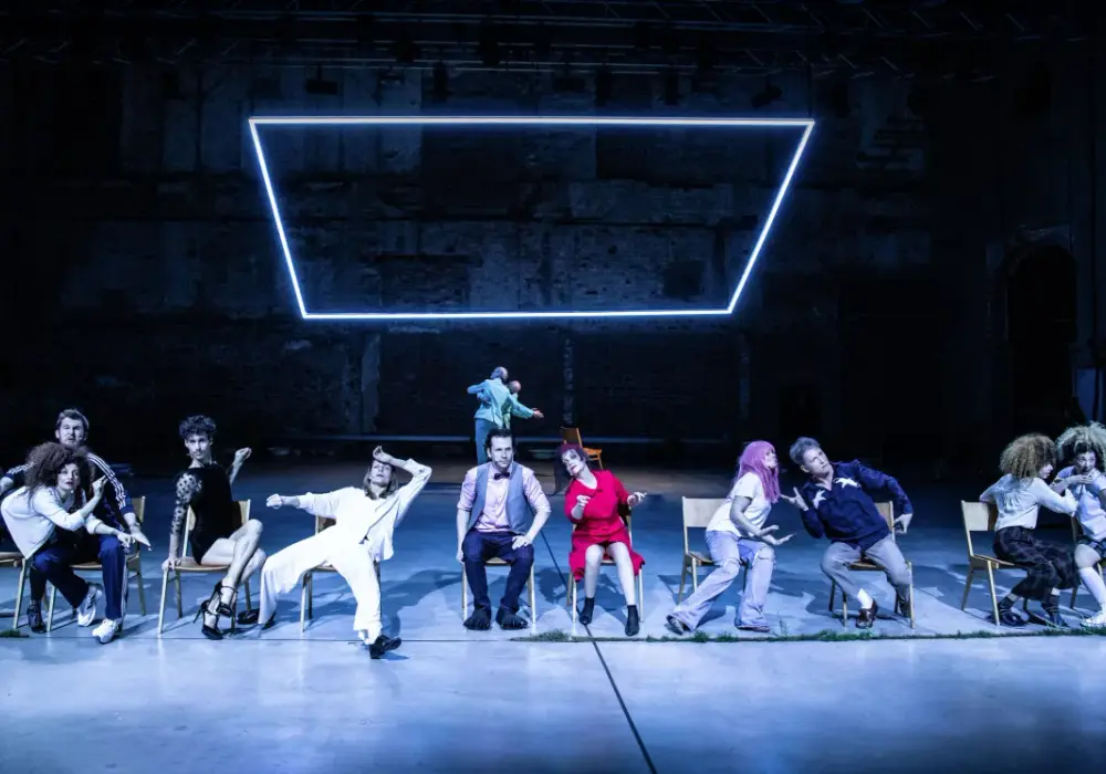 Pantomima - teatr bez słów. Jak czytać opowieść gestem?