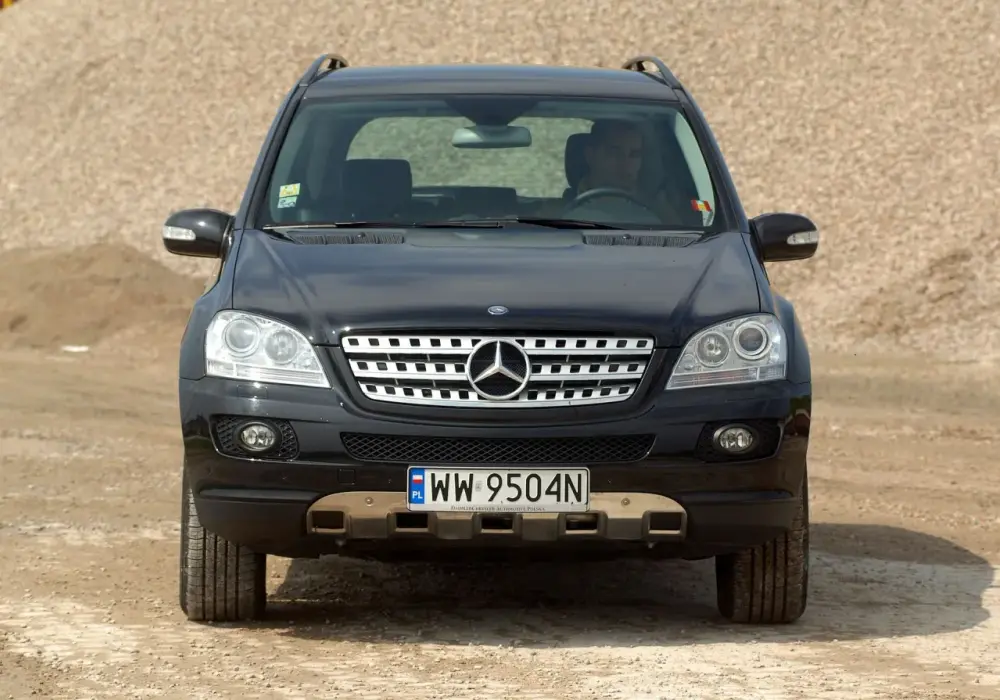 Mercedes ML 320 - Kupić? Sprawdź koszty i na co uważać!