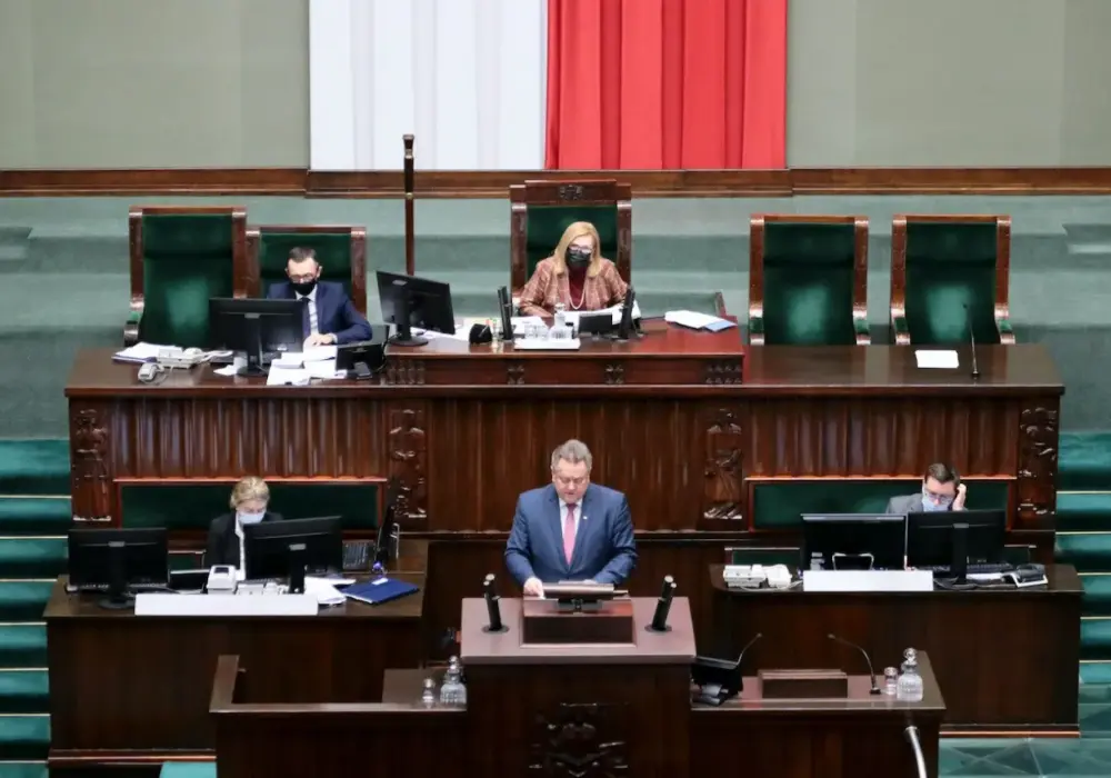 Ile zarabia poseł? Prawda o wynagrodzeniach i dodatkach