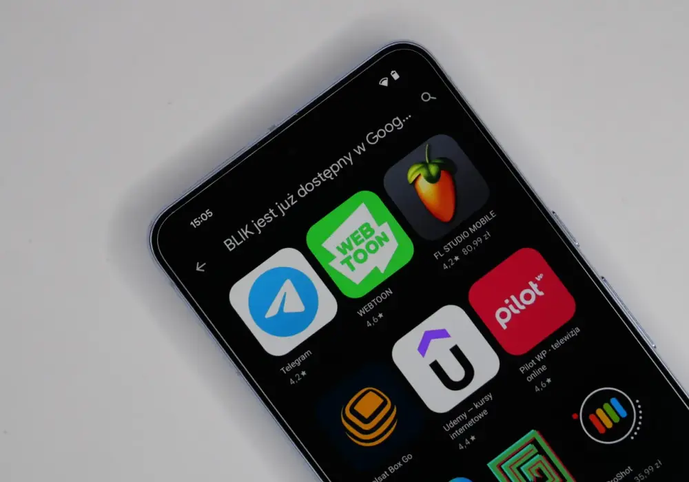 BLIK w Google Play - jak płacić i zasilać konto?