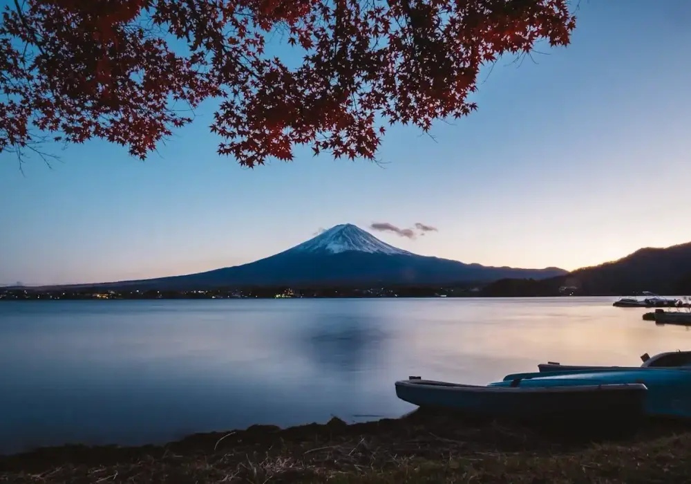 Ile trwa lot z Warszawy do Japonii? Sprawdź czas podróży