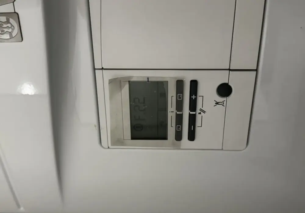 Jak uzupełnić wodę w kotle Vaillant? Błąd F.22 - instrukcja