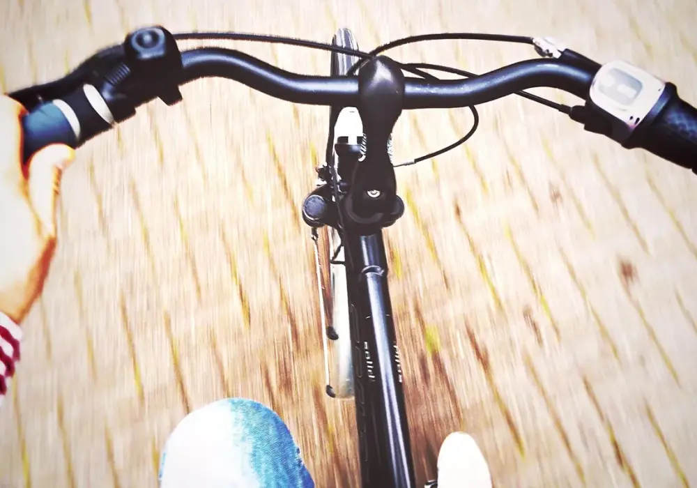 Jak odkręcić kierownicę w rowerze - uniknij frustracji i uszkodzeń