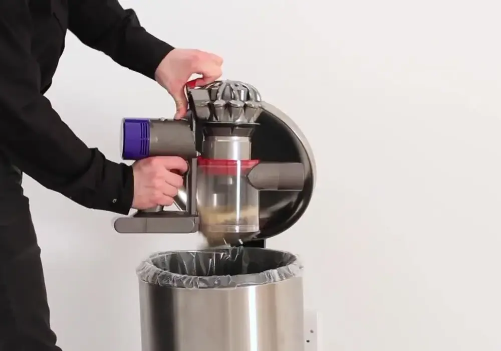Jak skutecznie wyczyścić filtr w Dyson V15 i uniknąć problemów