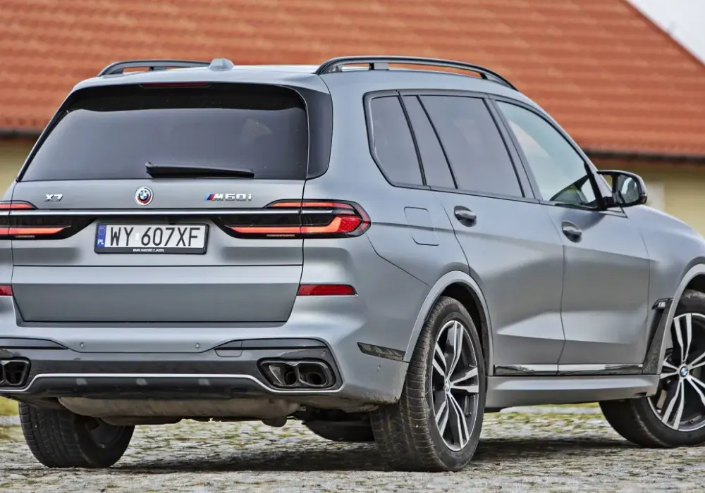 Ile kosztuje BMW X7? Sprawdź ceny i ukryte koszty zakupu