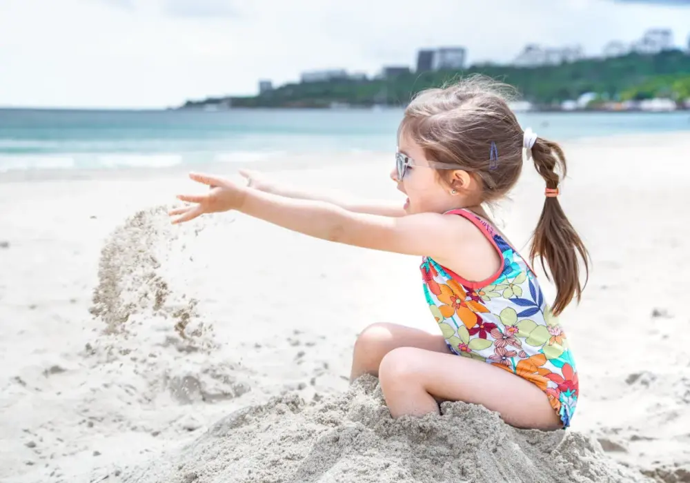 Zabawy na plaży - Jak zaplanować idealny dzień nad morzem?