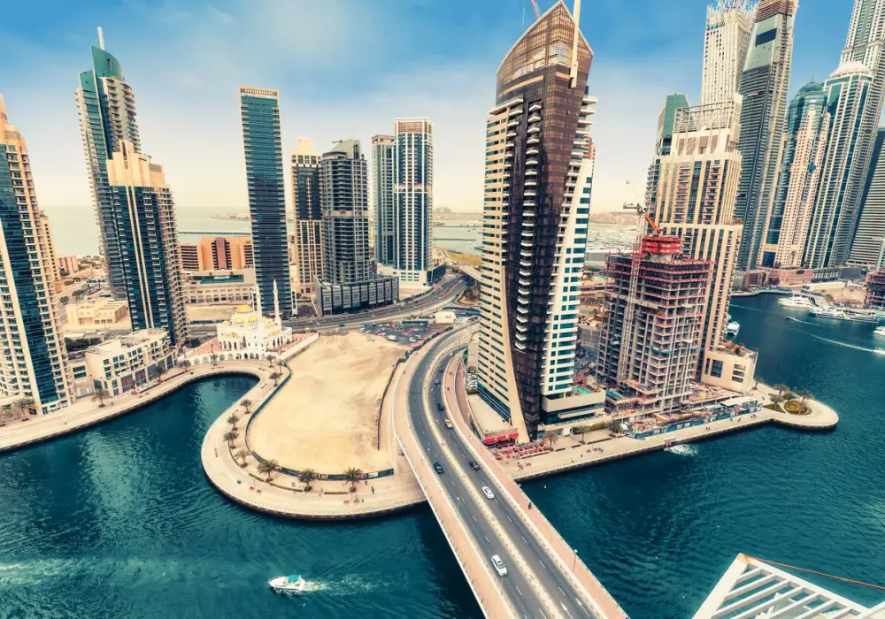 Dubaj z Polski: Czy potrzebny paszport? Sprawdź wymagania!