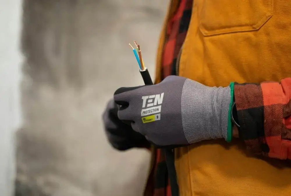 Ile kosztuje elektryka w mieszkaniu? Sprawdź, co wpływa na ceny