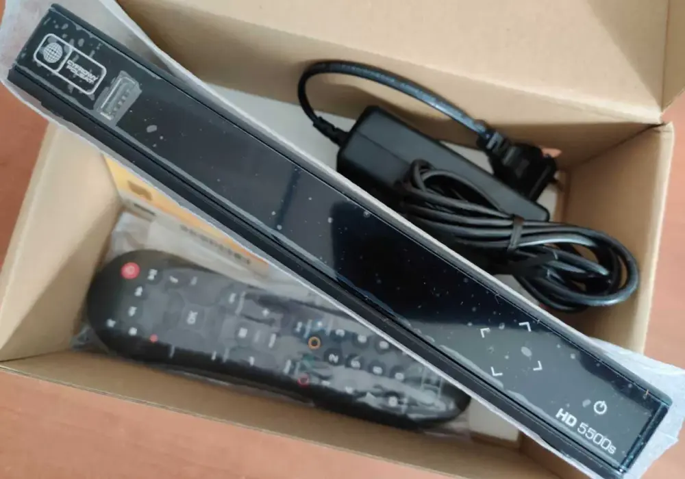 Pilot Cyfrowy Polsat HD 5500s: Nie działa? Napraw, programuj, kup!