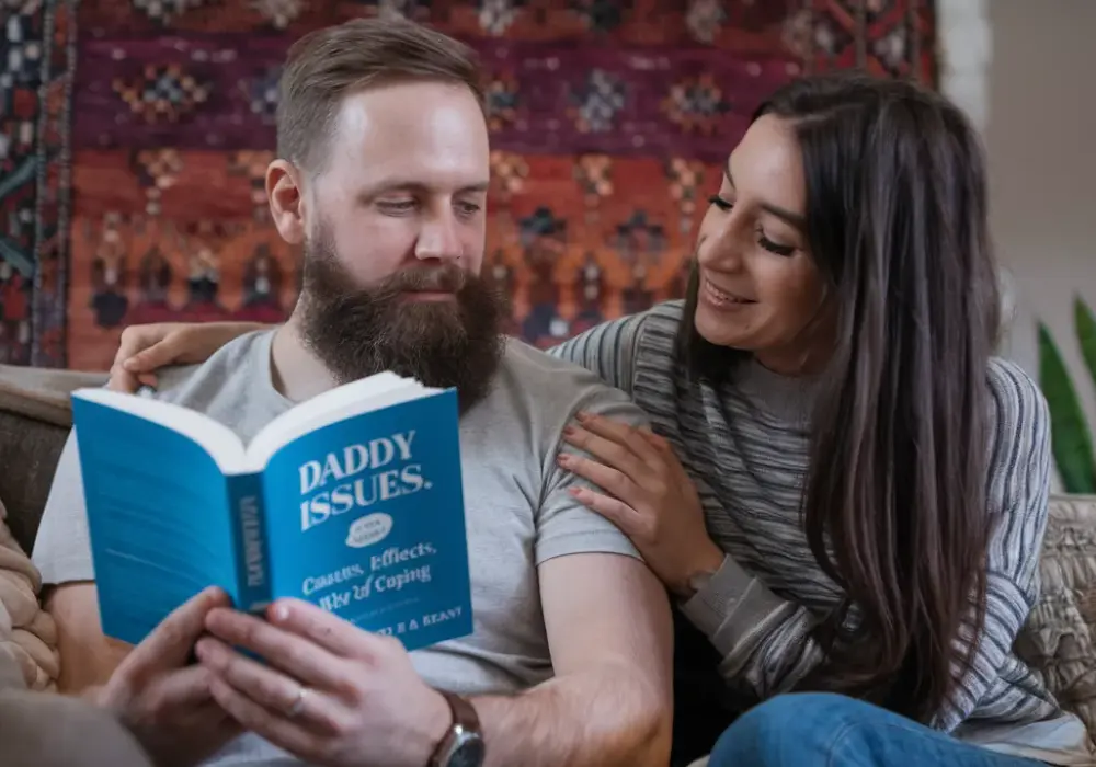 Co to daddy issues i jak naprawdę wpływają na Twoje związki? Rady