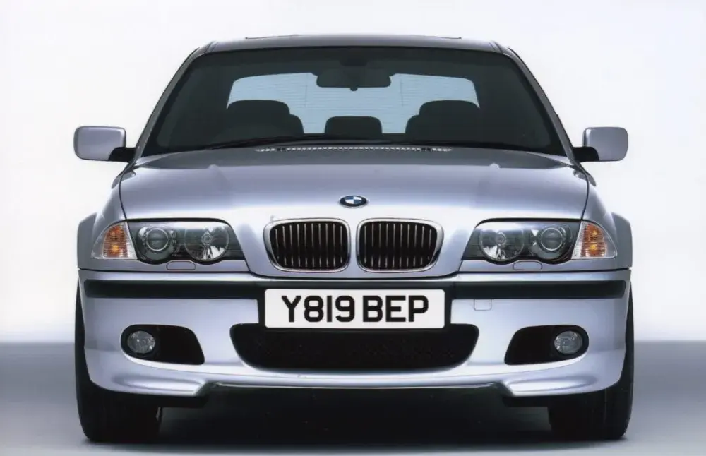 BMW E46 330Ci - pełne specyfikacje, osiągi i porady dotyczące zakupu