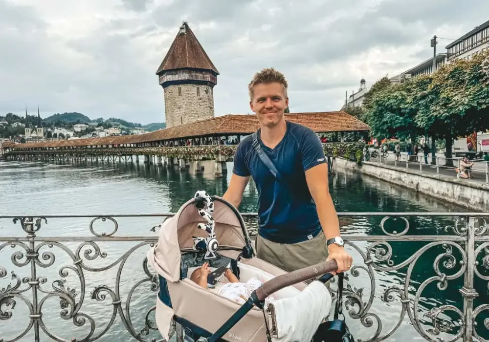 Wakacje z niemowlakiem - jak wybrać kierunek, nocleg i transport