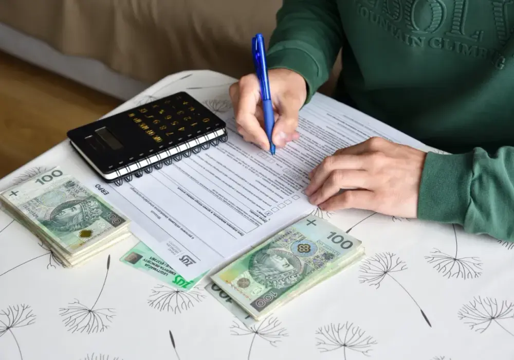 Umowa zlecenie z emerytem - Jakie składki ZUS i limity obowiązują?