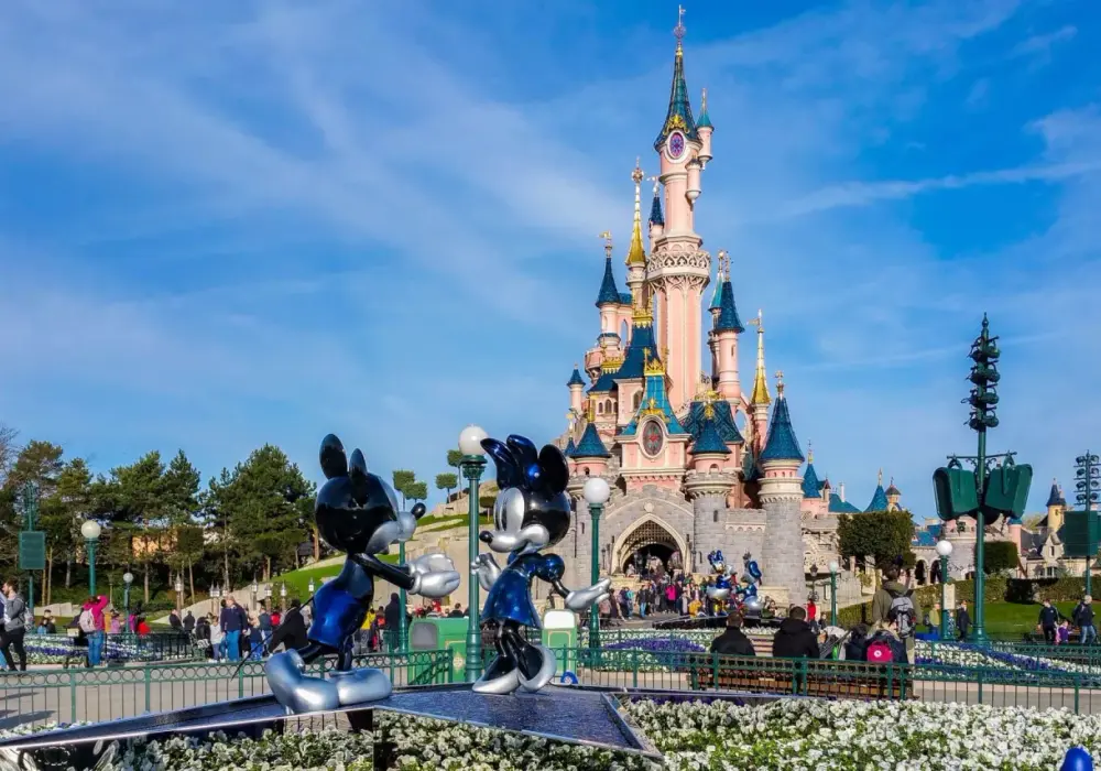 Disneyland Paris: Ceny biletów 2026 - Ile kosztuje magia?