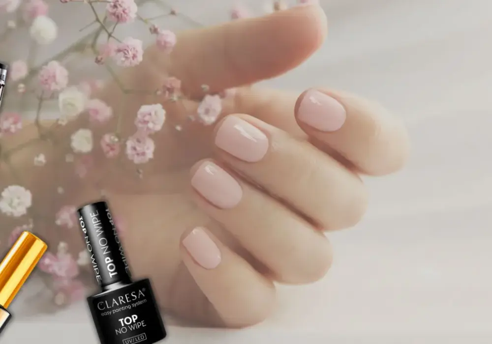 Manicure hybrydowy bez koloru: baza i top wystarczą?