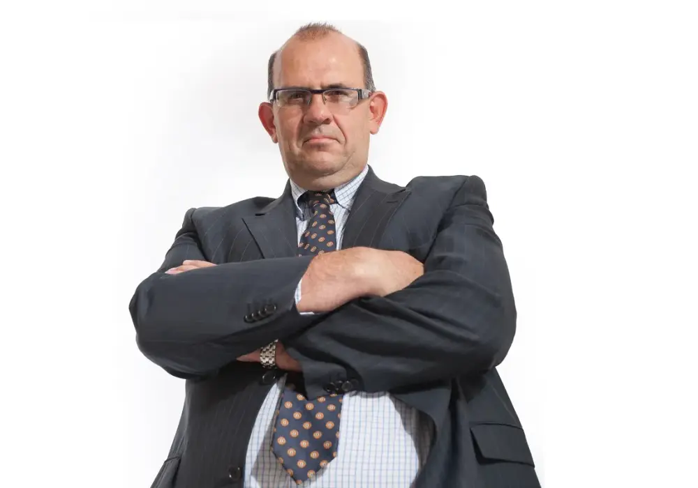 Czy prezes spółdzielni to osoba publiczna? Wyjaśniamy