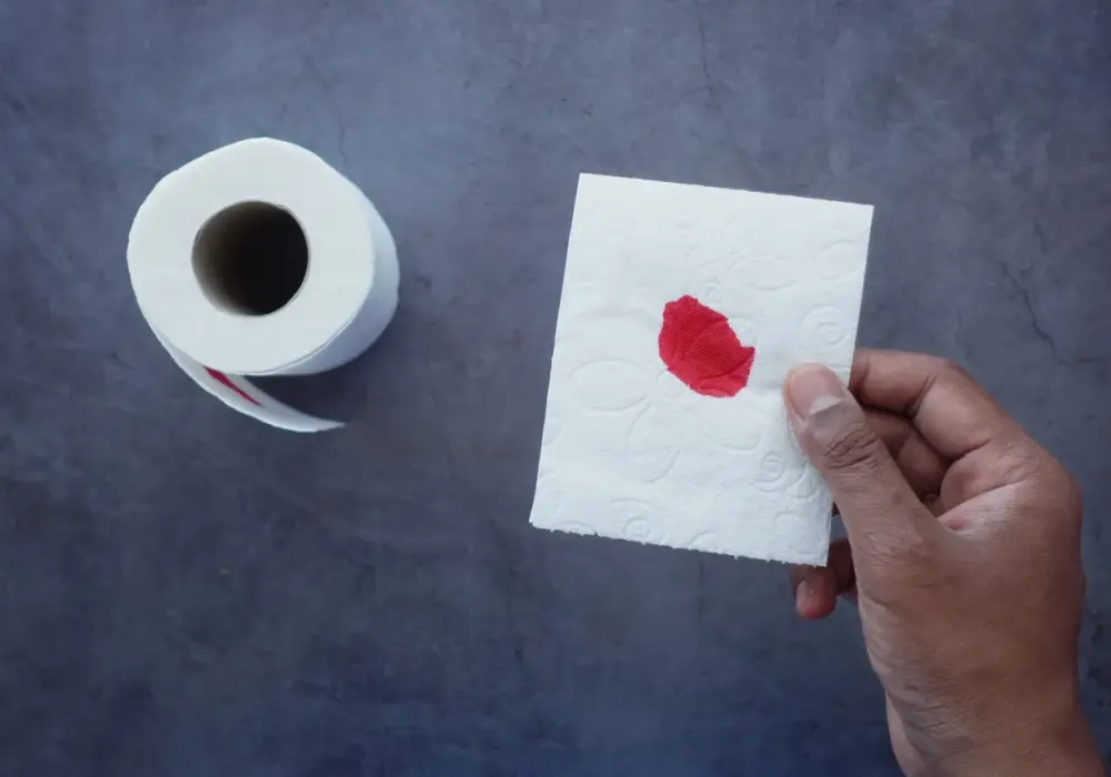 Znikome ślady krwi na papierze toaletowym - Czy to powód do obaw?