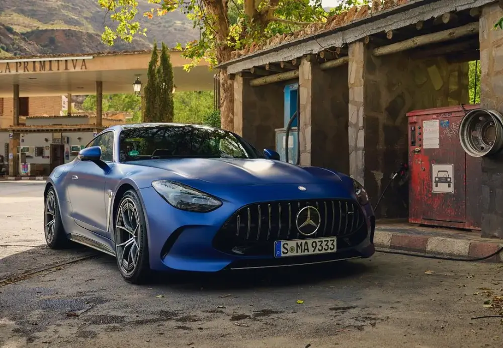 Mercedes AMG GT 43 - szczegółowe informacje o osiągach i cenie