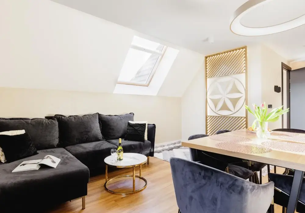 Apartament deluxe co to znaczy? Odkryj luksusowe cechy i korzyści