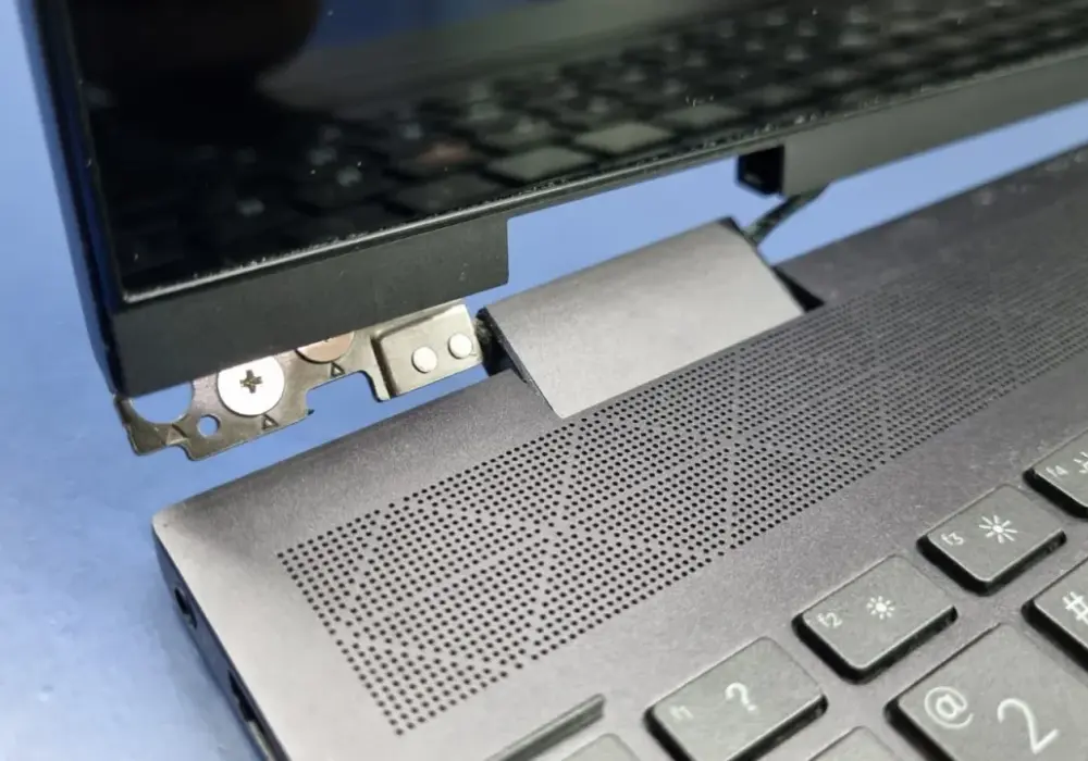 Wymiana baterii w HP Pavilion - uniknij problemów z laptopem