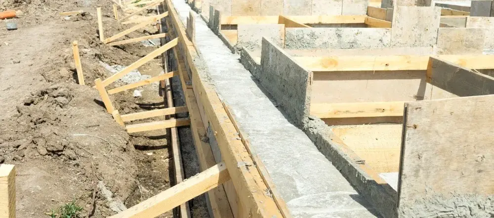 Ława czy płyta fundamentowa: Jak wybrać najlepszy fundament