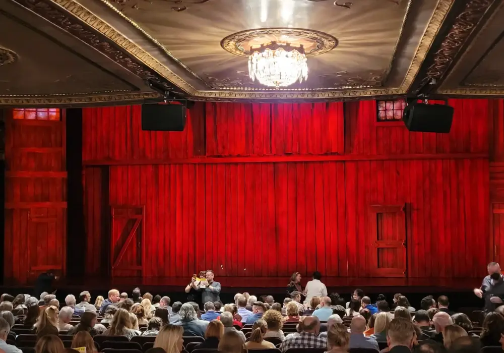 Ile kosztuje bilet do teatru? Ceny, które cię zaskoczą