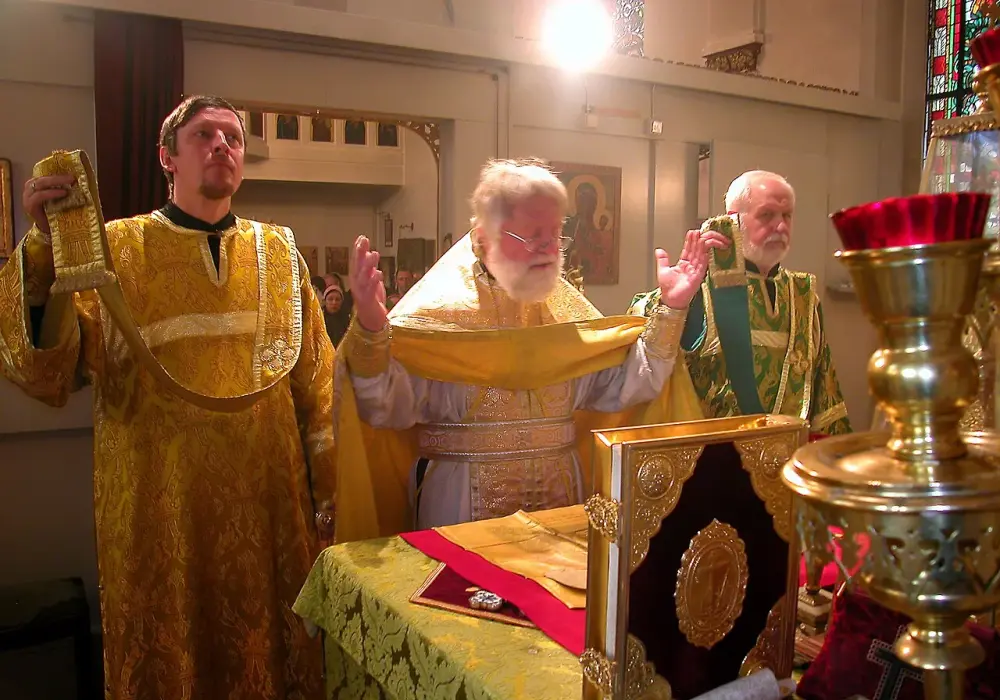 Trzecia Modlitwa Eucharystyczna: Pełny tekst i znaczenie