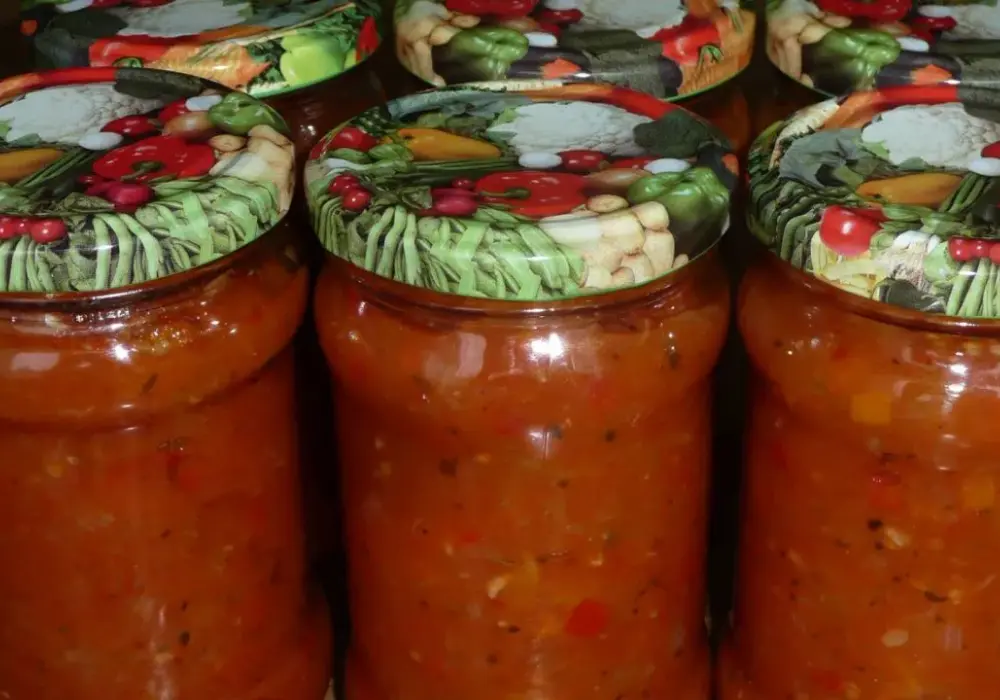 Pyszny sos do spaghetti z cukinii i papryki, który zachwyci każdego
