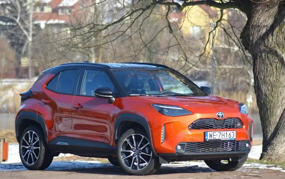 Toyota Yaris Cross czy warto? Sprawdź zalety i wady tego SUV-a