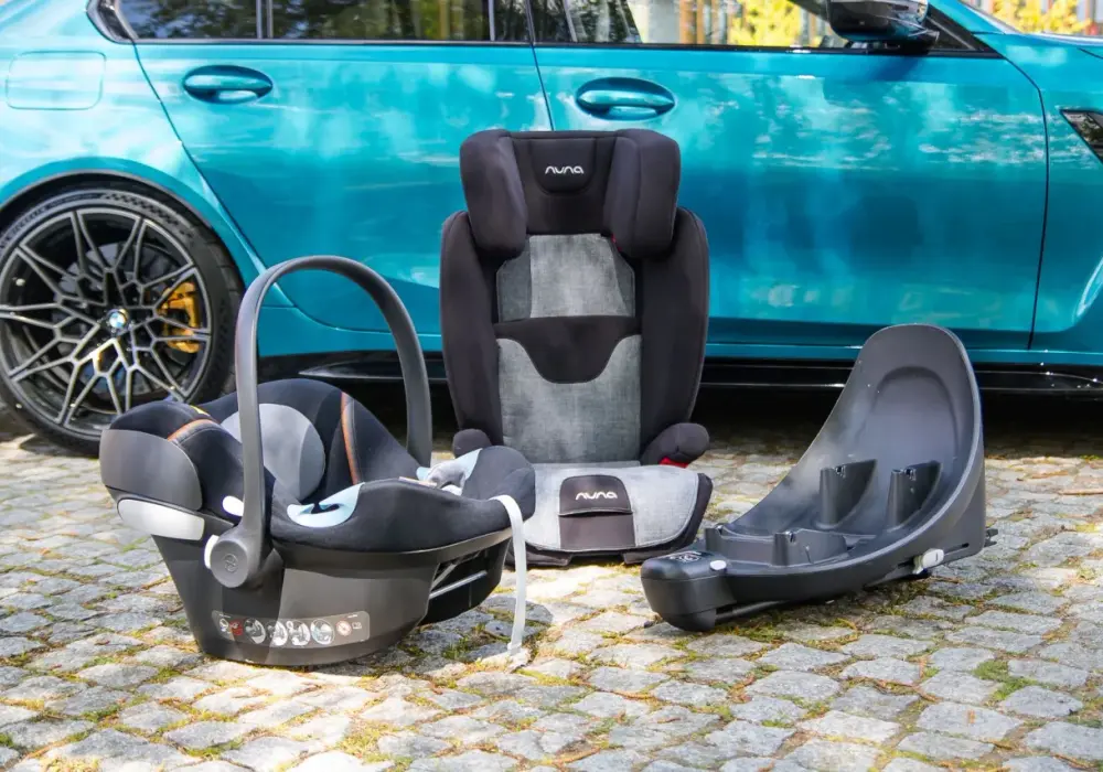 Jakie auto pomieści 3 foteliki na tylnej kanapie? Sprawdź modele!