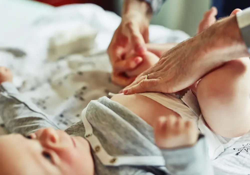 Ile pampersów zużywa noworodek - Ile pieluch kupić na start?