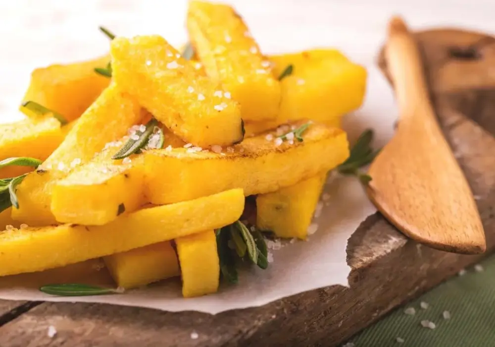 Polenta - Co to jest i jak ją gotować bez grudek?