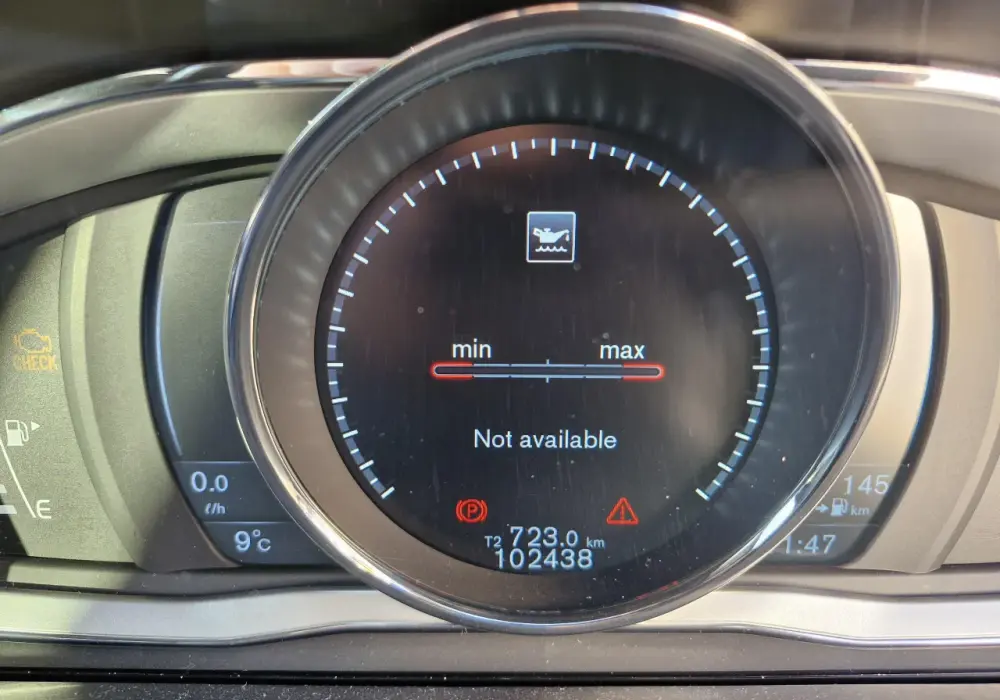 Volvo XC60 - Bagnet czy elektronika? Sprawdź poziom oleju