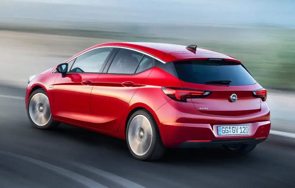Opel Astra K jaki silnik wybrać, aby uniknąć wysokich kosztów?