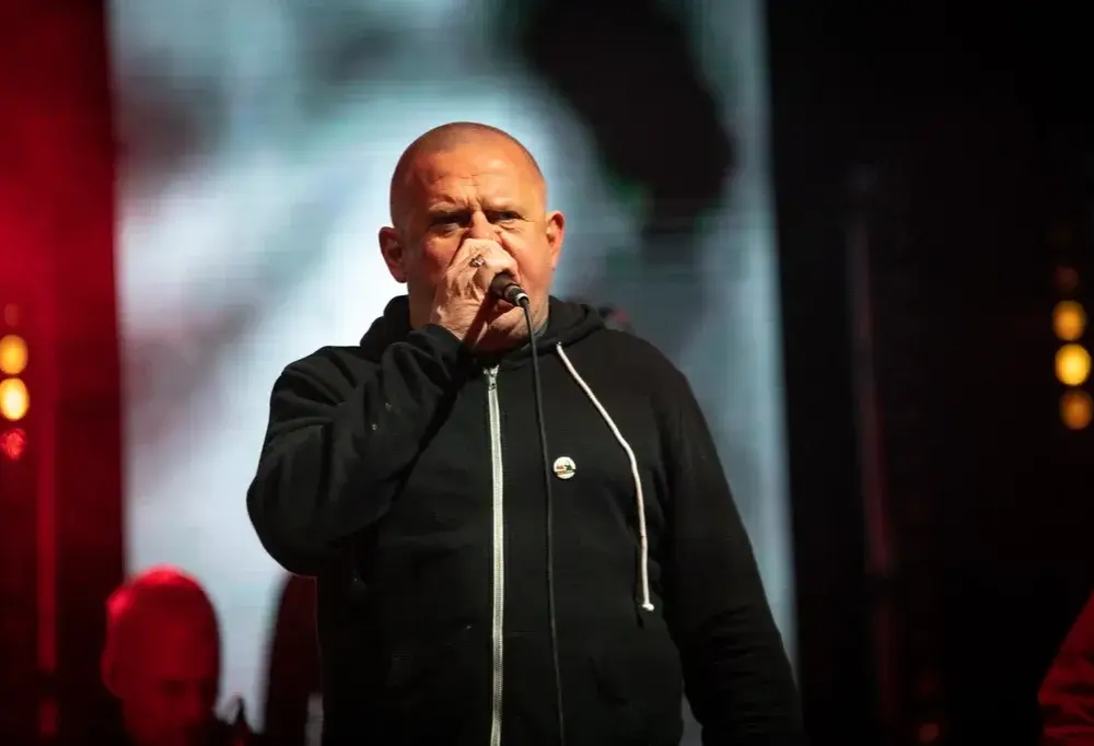 Kazik Staszewski: Życie, dzieci i co warto wiedzieć o artyście?