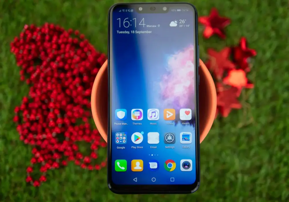 Ekran w Huawei Mate 20 Lite - porównanie z innymi modelami