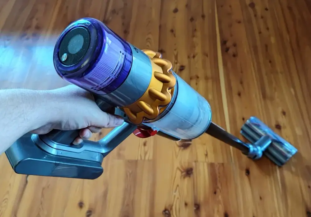 Ile ładuje się Dyson V15? Odkryj czas ładowania i oszczędzaj energię