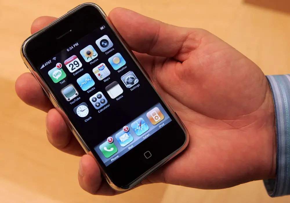Jak wygląda iPhone 1? Zaskakujące detale i design oryginału