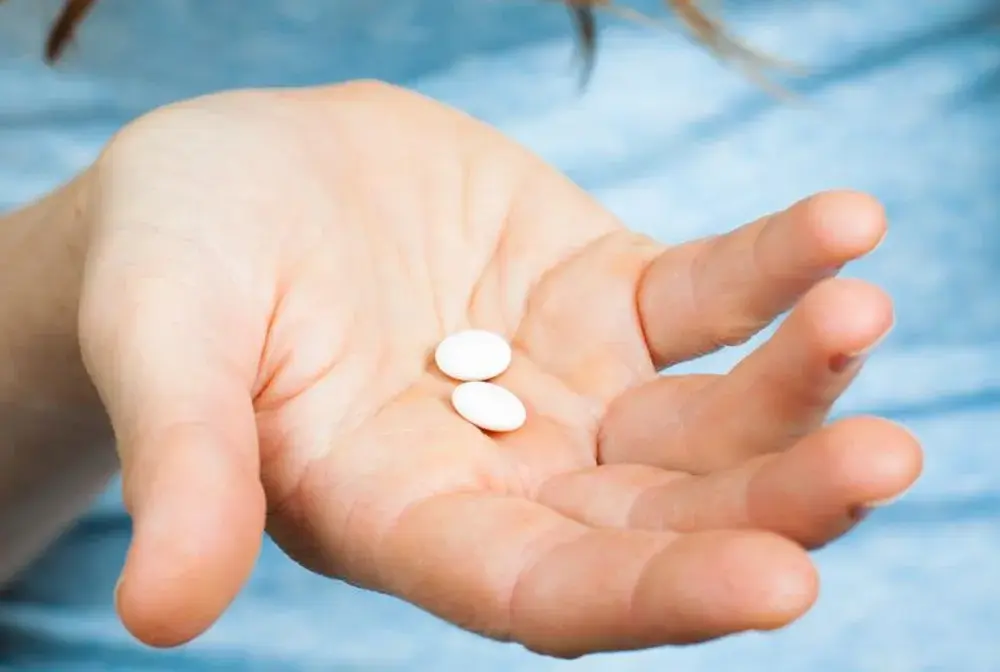 Doxycyclinum skutki uboczne - Jak ich uniknąć i na co uważać?